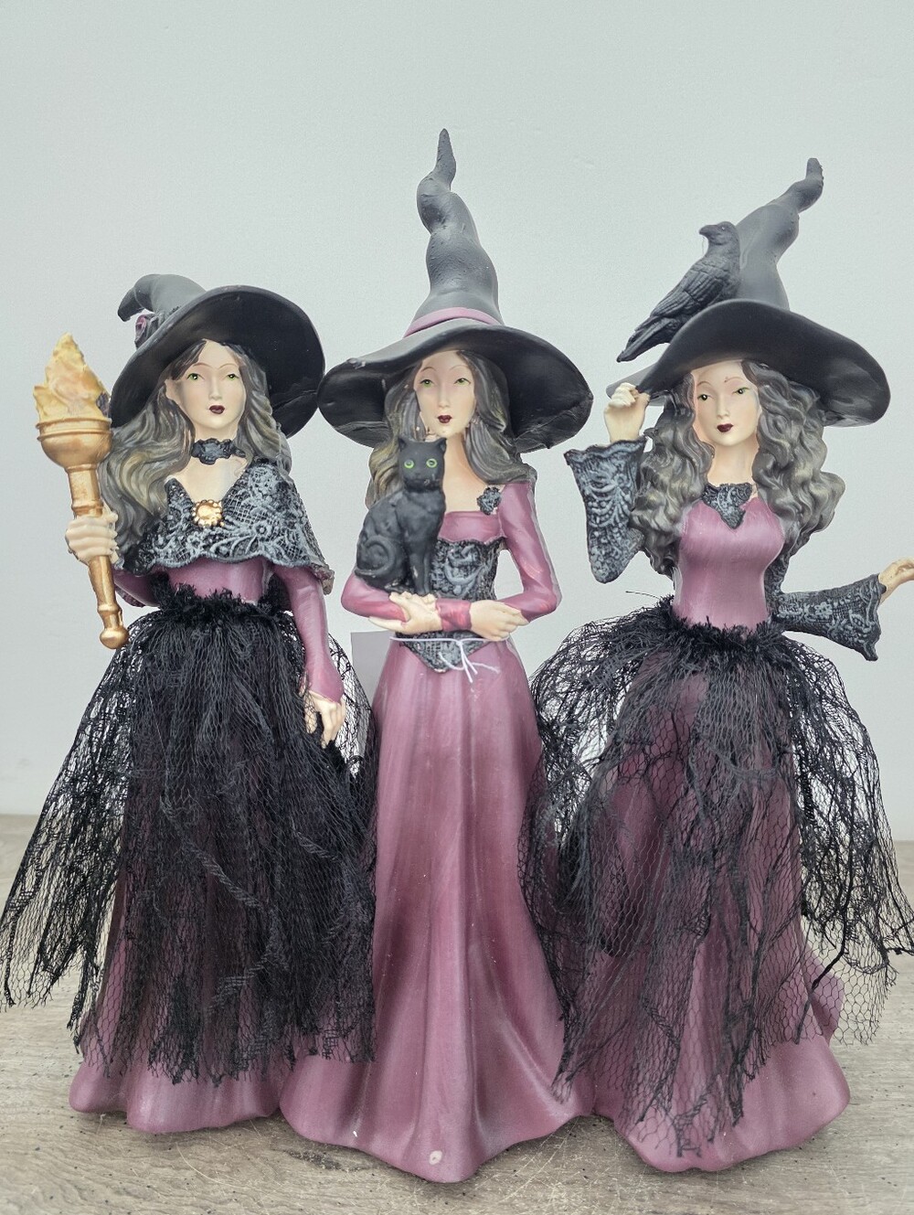 Eerie Charm Halloween Triple Witch Sisters Figurine Gothic Decor Viral New